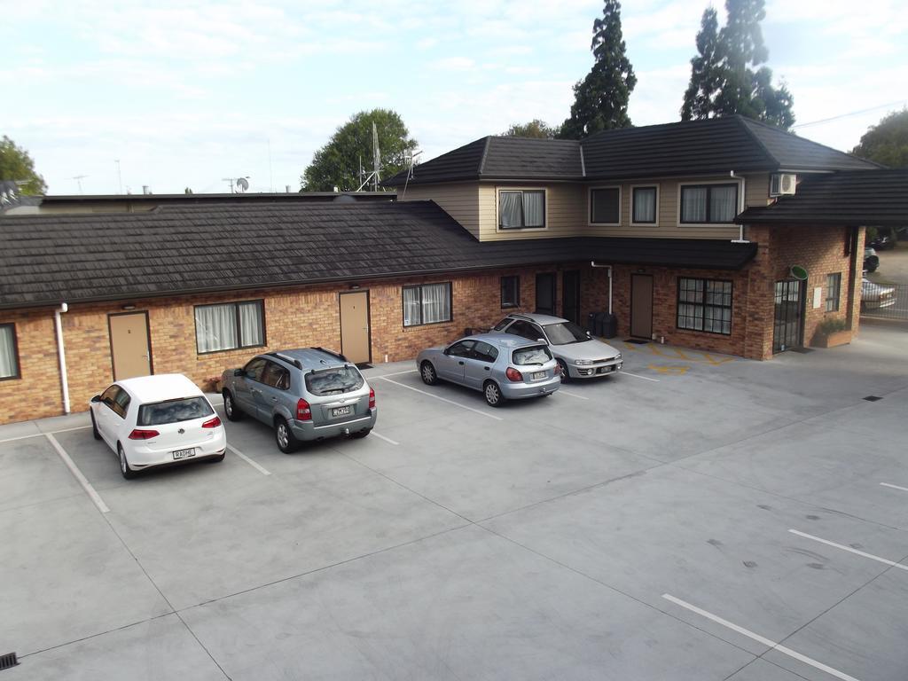 Arena Court Motel Hamilton Esterno foto
