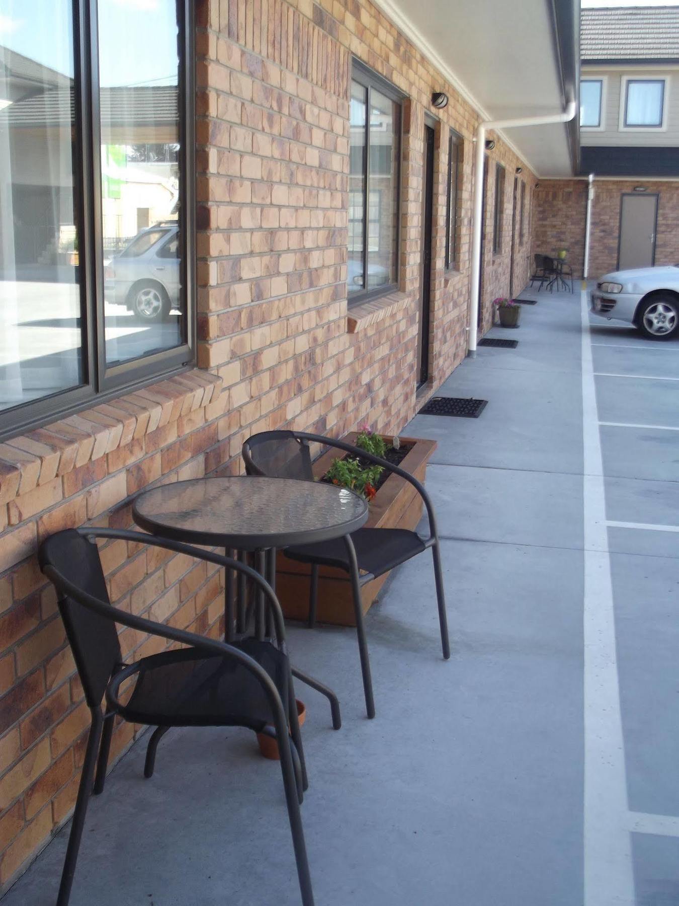 Arena Court Motel Hamilton Esterno foto