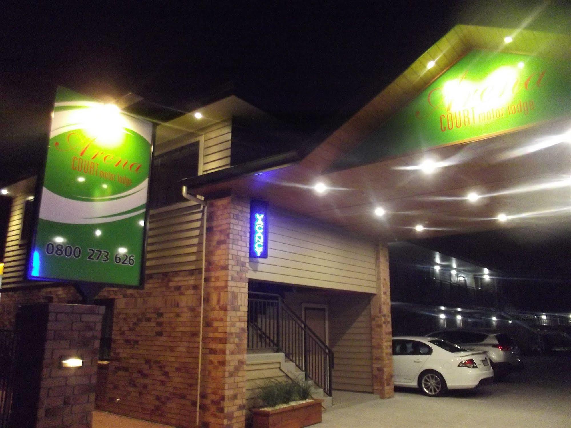 Arena Court Motel Hamilton Esterno foto